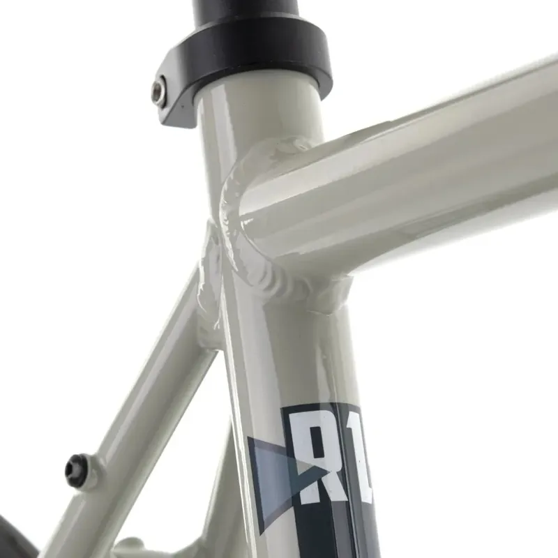 Kinesis UK R1 2024 Gravel Road Bike - Grey-6